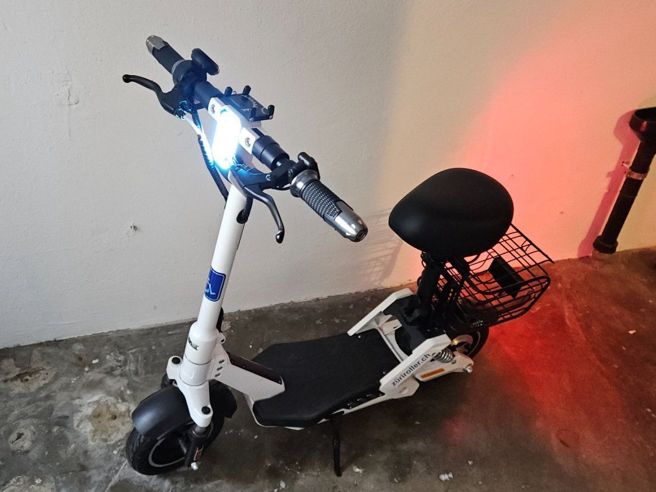 Scooters: Trotti-Camper kompakter e-Scooter (nur einmal benutz) – Neu (gemäss Beschreibung) aus Zürich von P.N 5