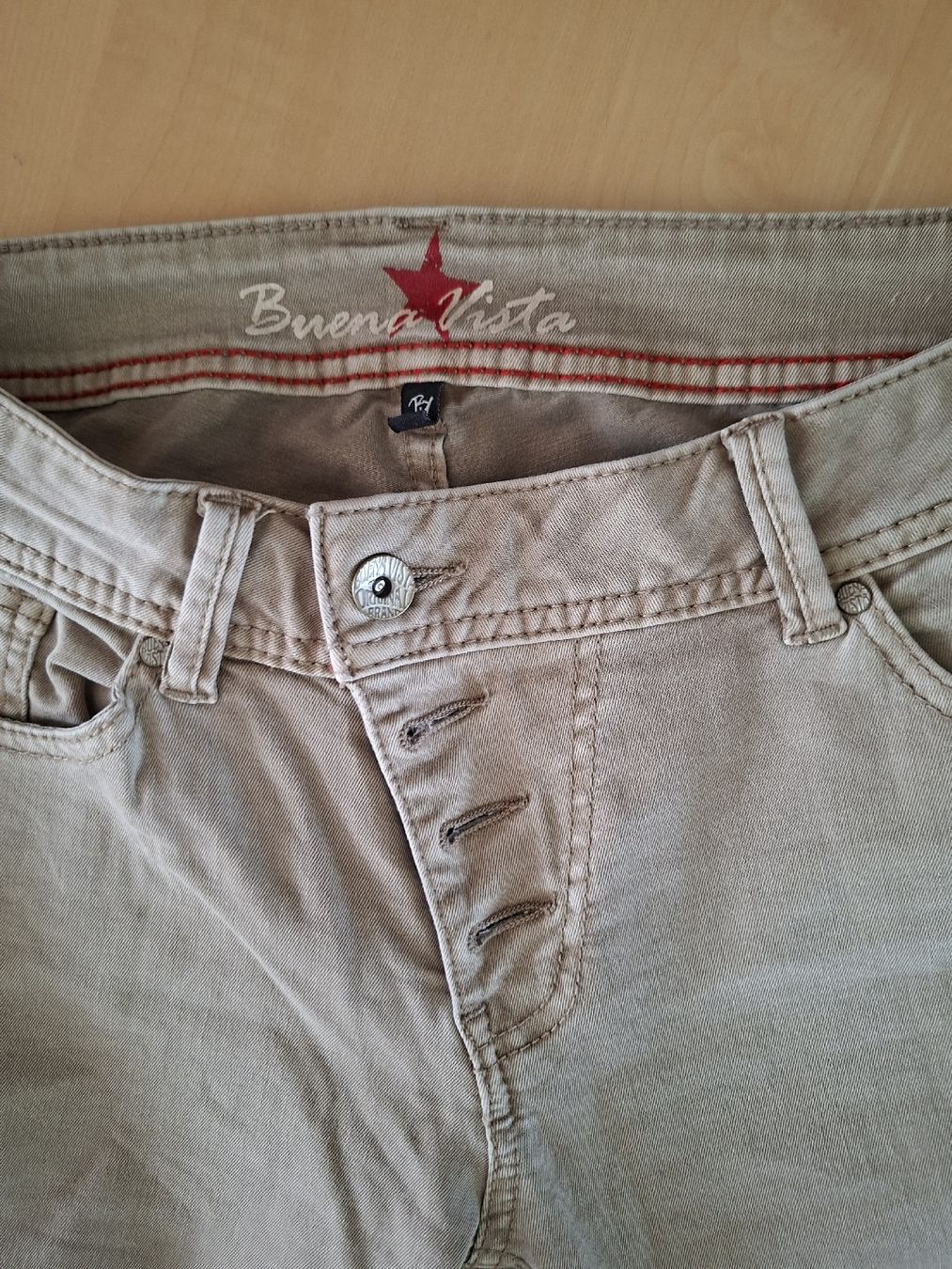 Buena Vista Jeans: hellbraune BuenaVista Jeans, Grösse M – Usato da Goldach venduto da Pw1427 1