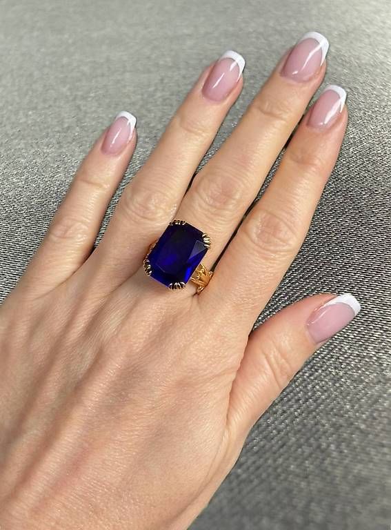 Anelli: Ring mit großem Amethyst, Größe 8. – Usato da Thalwil venduto da han_2b8c