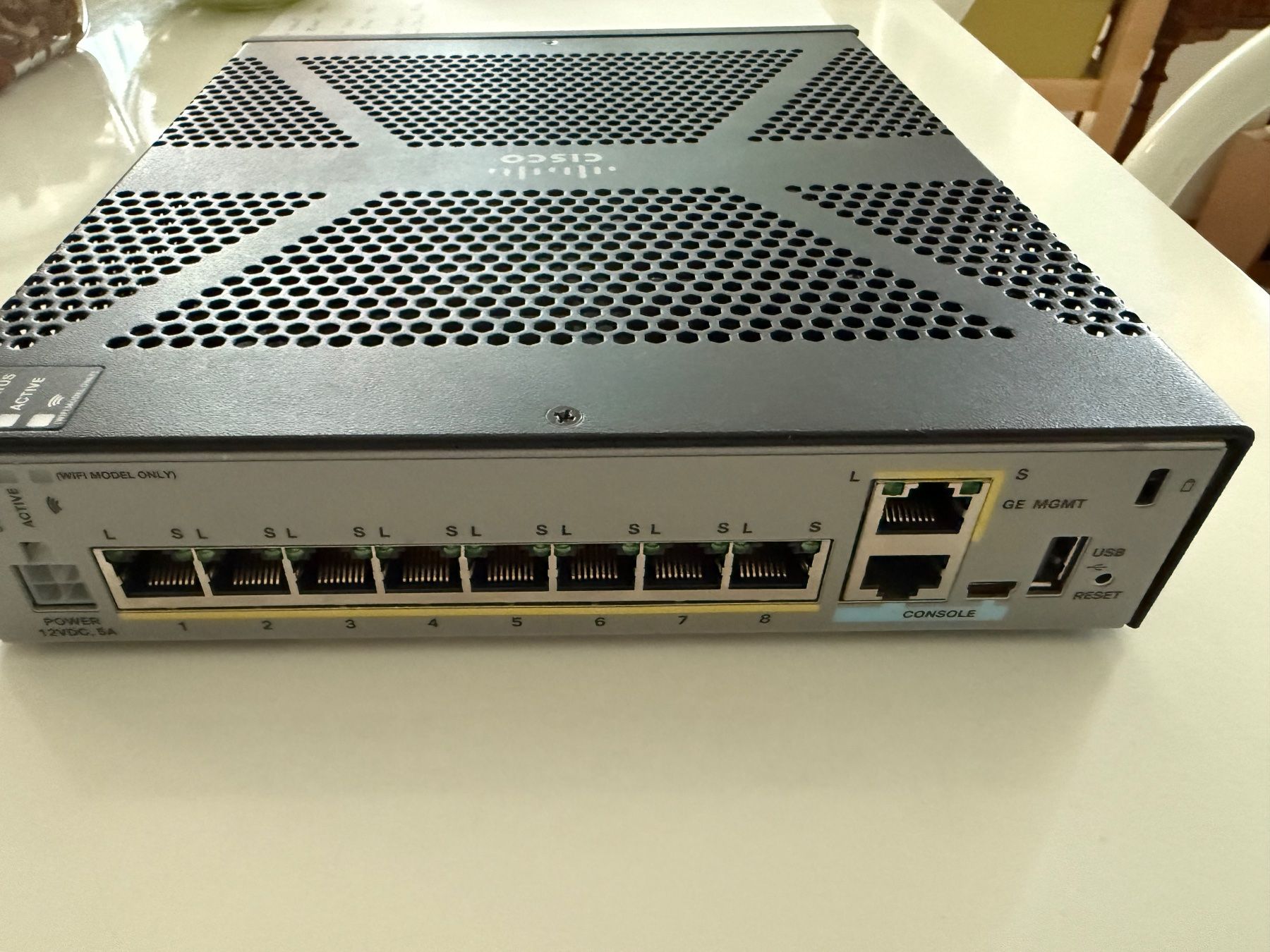 Cisco Firewall: Cisco ASA-5506-X V06 – Usato da Lausanne venduto da DBX-JACK 1