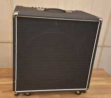 Ampeg BA 115 HPU Verstärker für Bass, Combo - 220 Watt