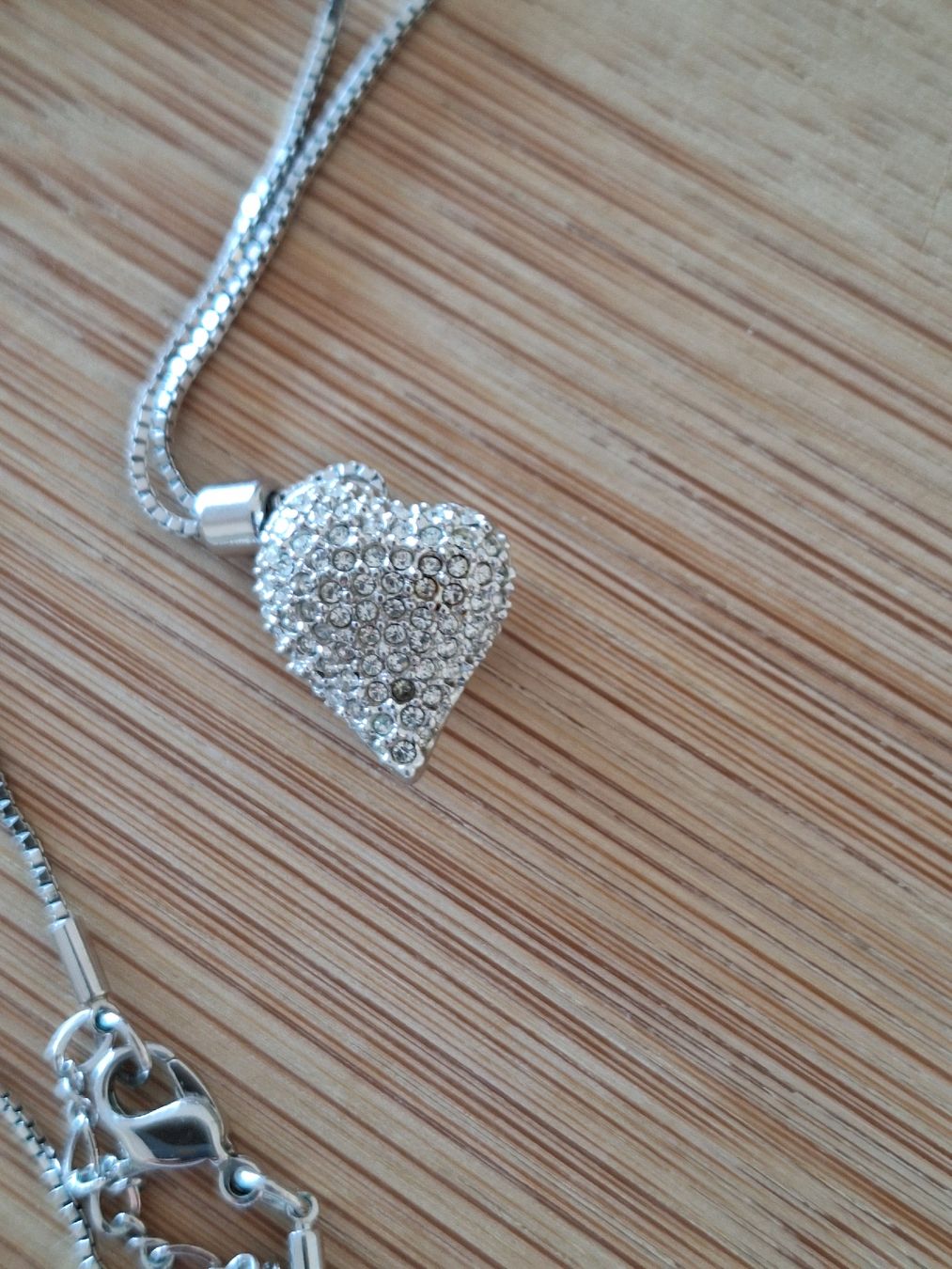 Catenine: Swarowski necklace – Nuovo (secondo la descrizione) da Cham venduto da Drukkerij 1