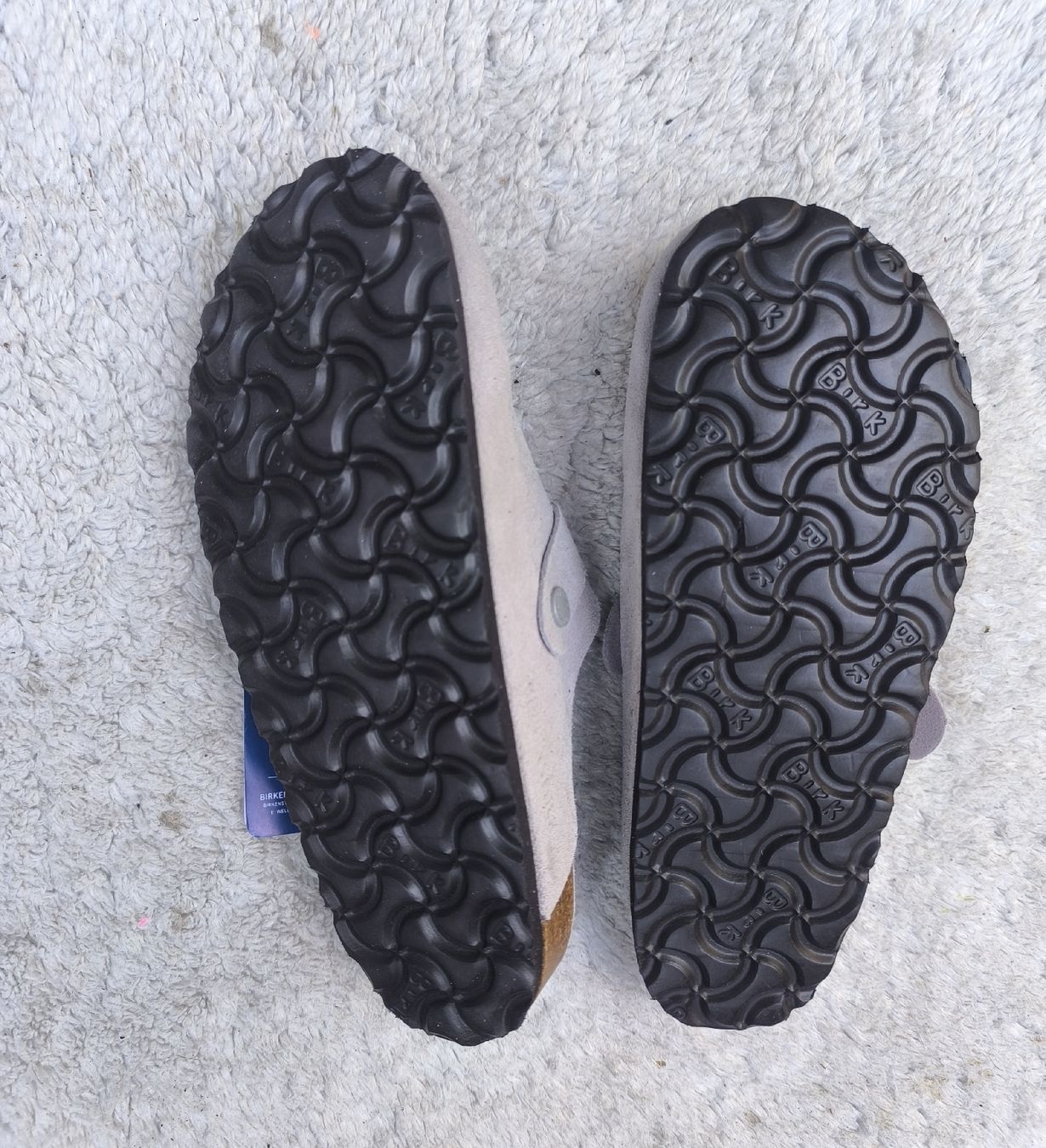 Birkenstock Scarpe da donna: Ungetragene Pantoletten / Mules / Clogs – Grösse 39 – Nuovo e nell'imballaggio originale da Péry venduto da 1000y. 3