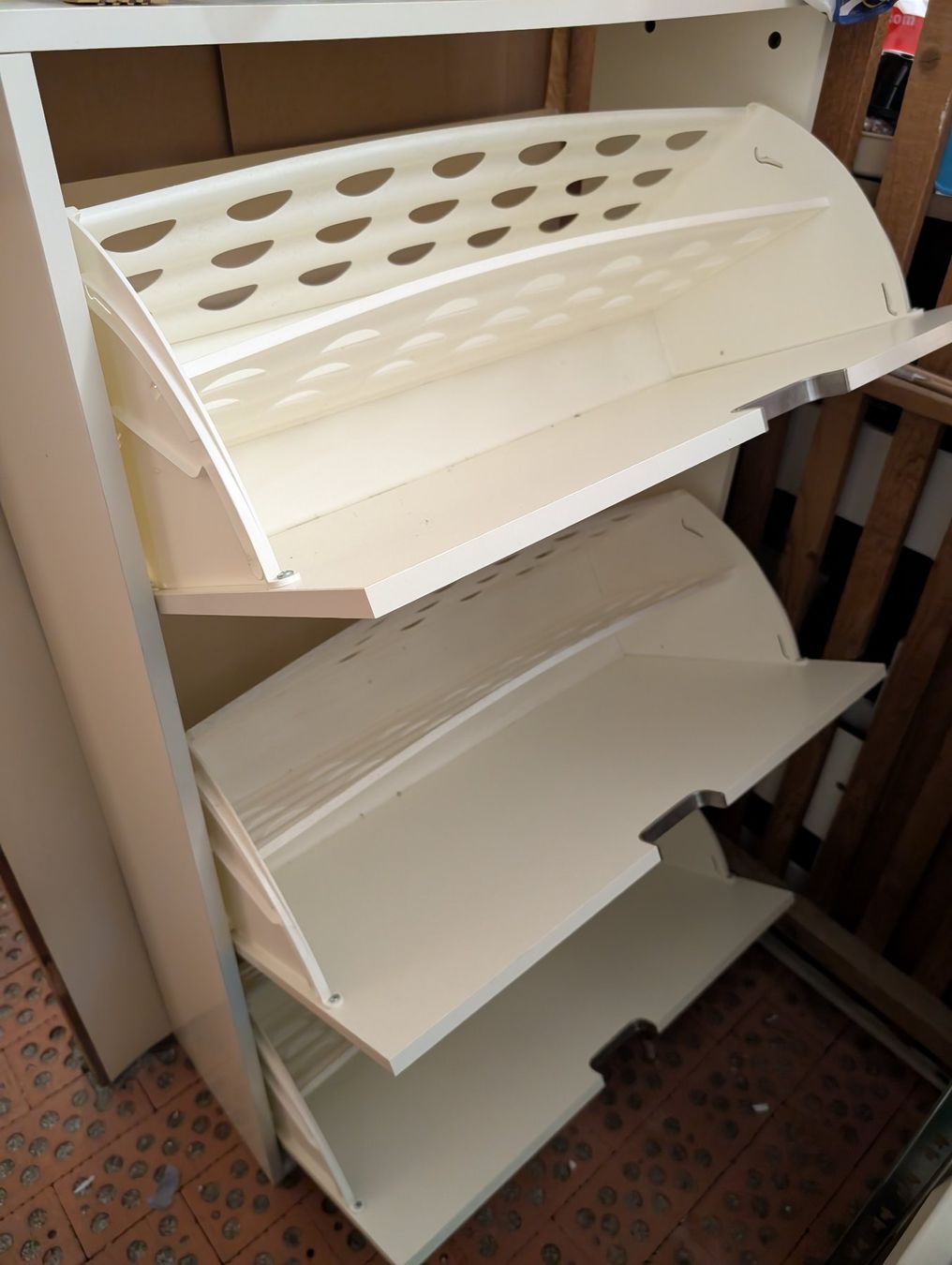 Ikea Schränke: Ikea Schuhschrank weiss 3x Fächer – Gebraucht aus Zürich von zotac 1