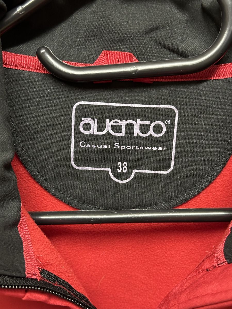 Jacken: AVENTO rot damejacke grösse 38 – Gebraucht aus Thun von jeff070 1