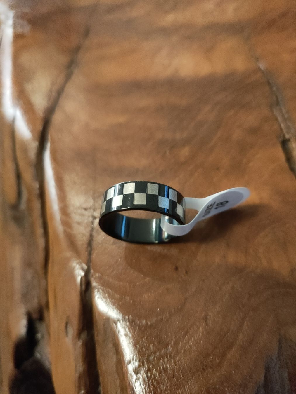 Anelli: Schicker Schachbrett-Ring, Grösse 18, Neu – Nuovo e nell'imballaggio originale da St. Erhard venduto da Lauko123