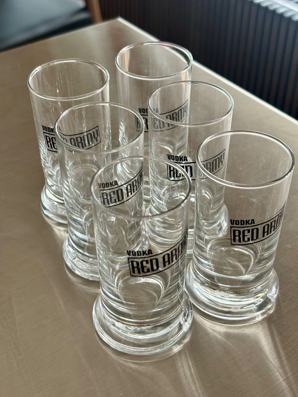 Bicchieri: 6 Red Army Vodka Shotgläser – Nuovo (secondo la descrizione) da Zürich venduto da nowaistplease