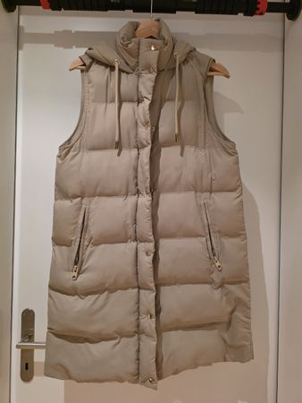 Weste Zara gesteppt beige mit Kapuze Grösse S 