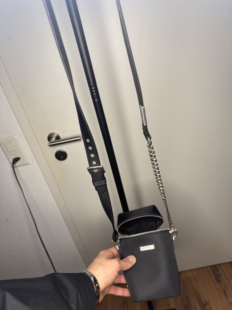 Represent Borse: Represent Crossbody Bag Schwarz – Nuovo (secondo la descrizione) da Niederrohrdorf venduto da Joel.S01 3