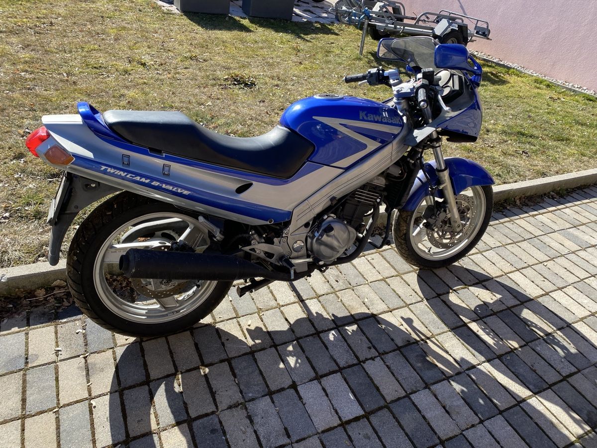 Kawasaki Strada: Rare Kawasaki ZZR 250 – Usato da Vucherens venduto da Chexbres69 4