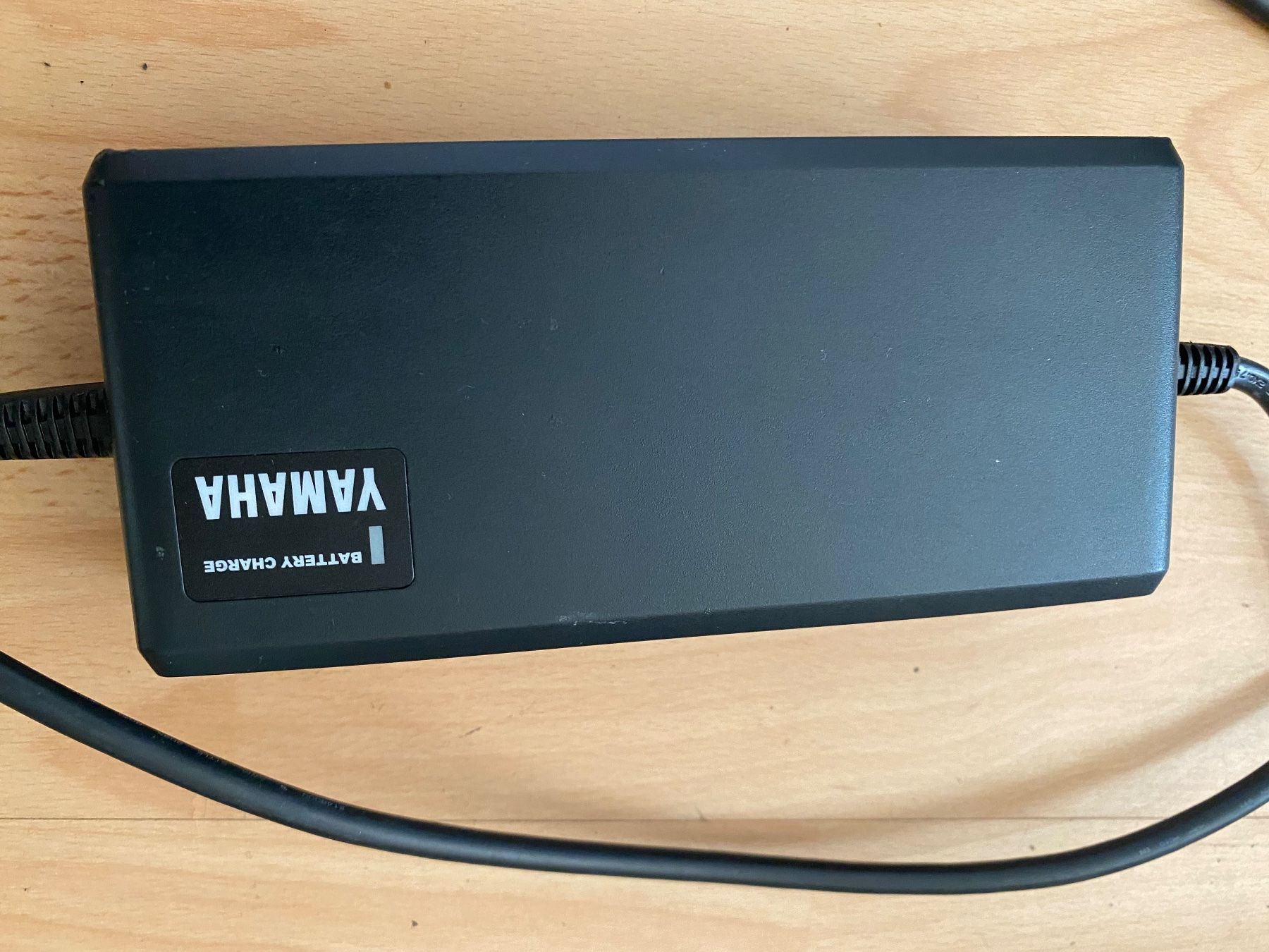 Yamaha Caricabatterie: Yamaha ladestation – Usato da bern venduto da Philipp_021