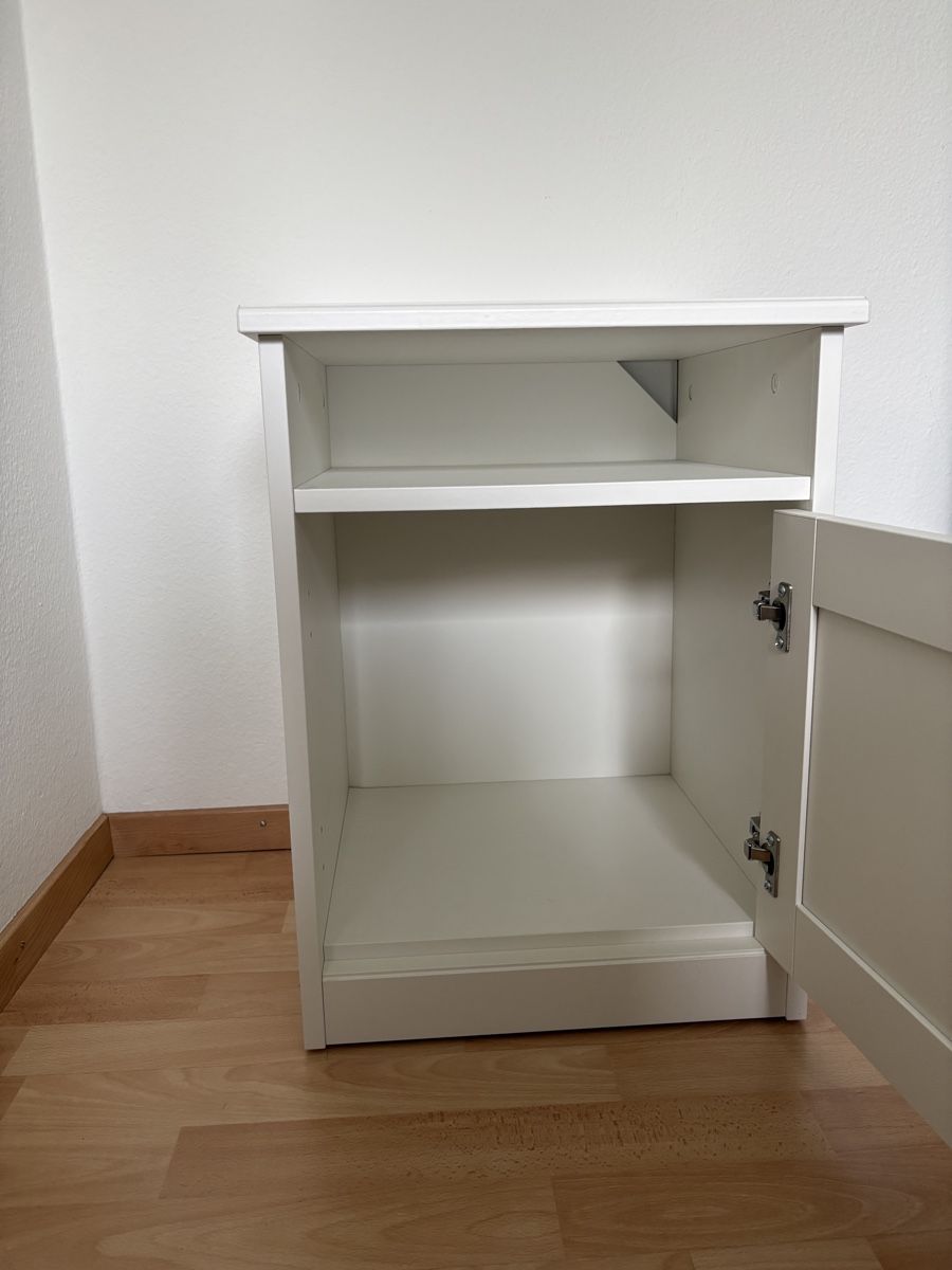 Ikea Nachttische: Nachttisch praktisch und klein  – Neu (gemäss Beschreibung) aus Kriens von ben_t22y 2