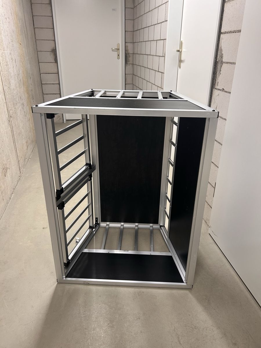 Gabbie, trasporto & Sicurezza: Alu Hundebox Transportbox   – Usato da Zürich venduto da jasmin011 3