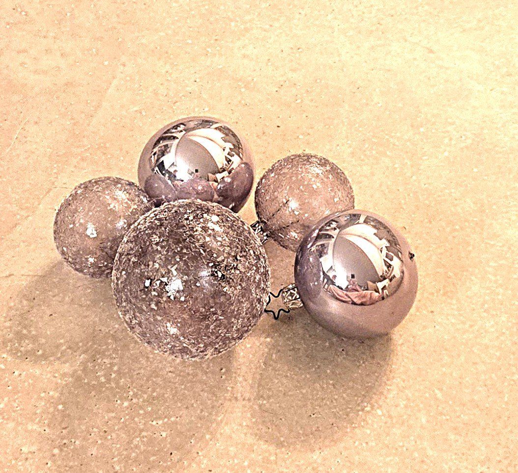 Tutte le decorazioni: violettes Weihnachts-Kugelset – Usato da Baar venduto da Golleria