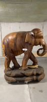 Lebensgrosser Elefant Figur aus Echtholz Thailand