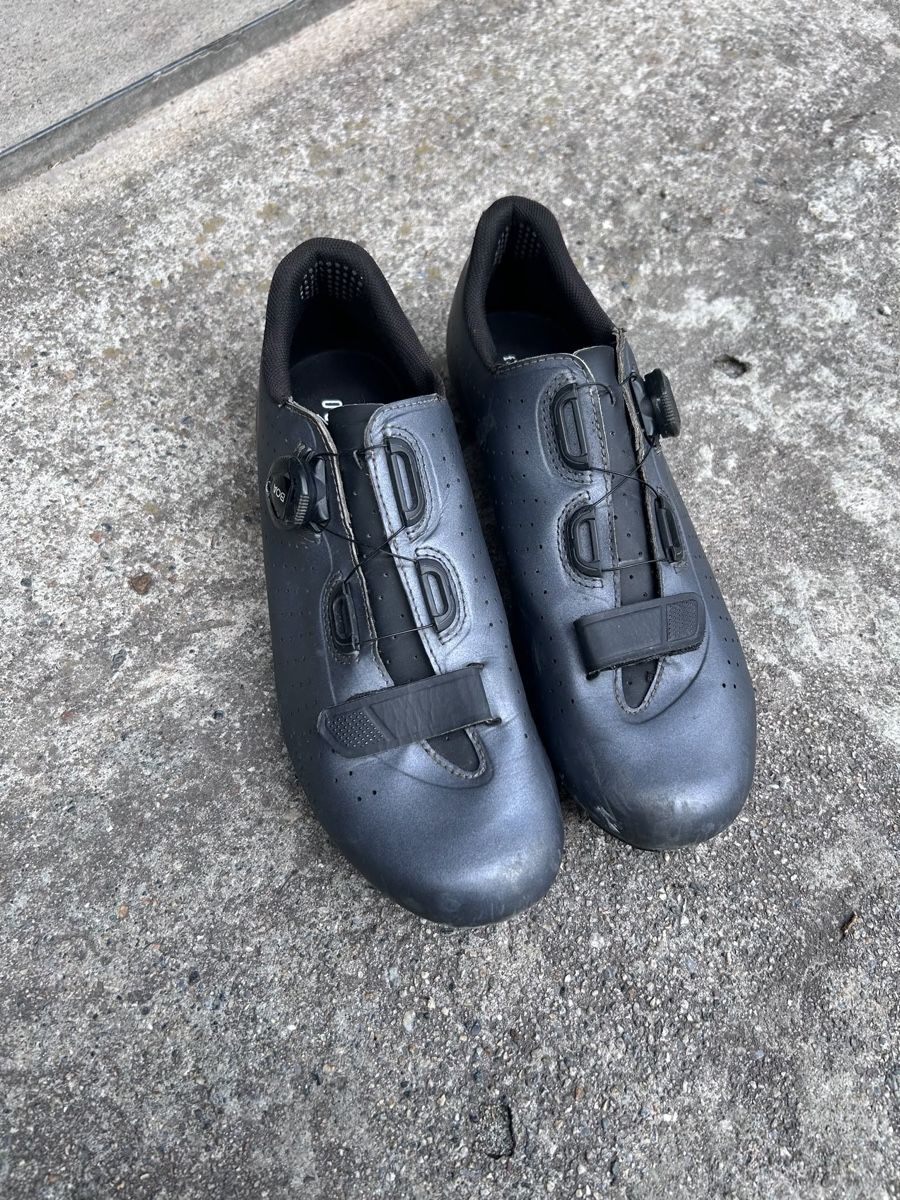 Fizik Scarpe da uomo: Fizik Rennradschuhe Grösse 43 gebraucht – Usato da Davos Platz venduto da Forumraida 1