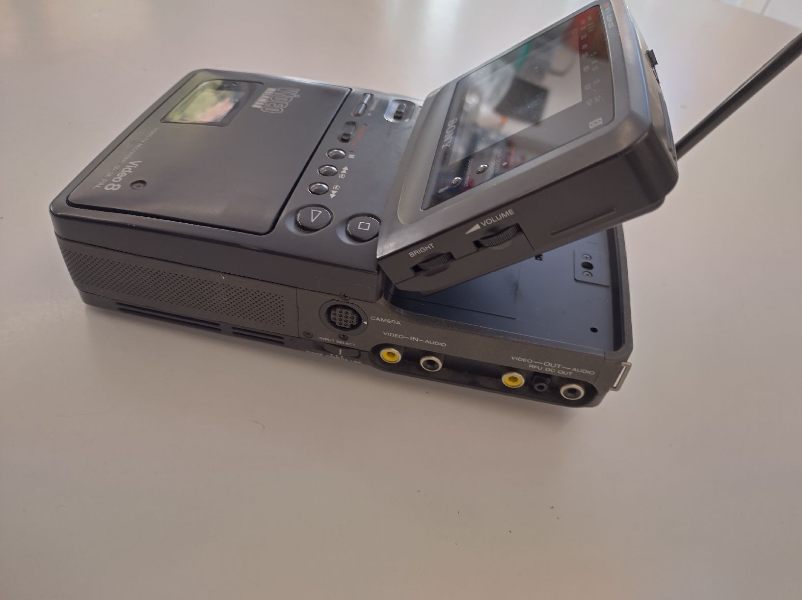 Sony Videocamere: Sony Video TV Recorder 8 – Difettoso da Thayngen venduto da Mick001 6