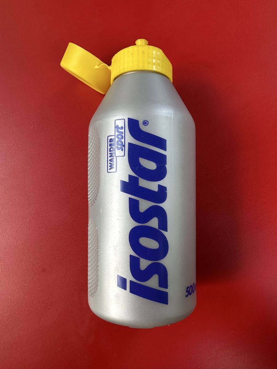 Isostar Trinkflaschen & Thermosflaschen: Trinkflache isostar ouldscool 500ml – Gebraucht aus Ueken von crxundevo8