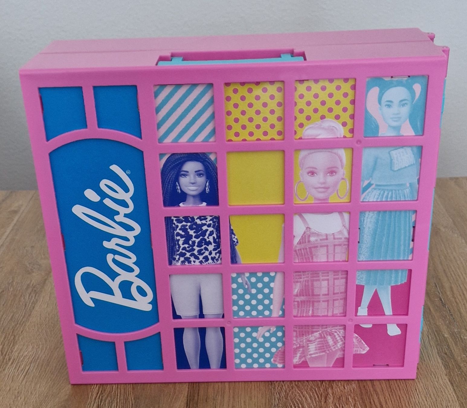 Bambole: Dressing pour Barbie – Usato da Couvet venduto da Pioune 1