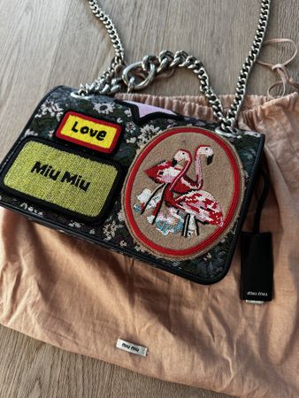 Miu Miu Umhängetasche