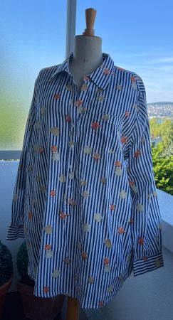Sommerliche Hemdbluse mit Streifen und Muscheln, Gr. L