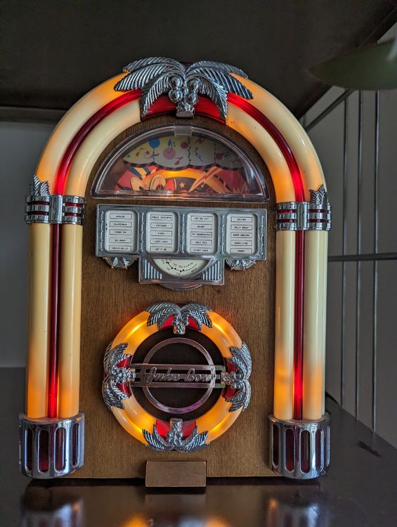 Jukebox Radio (Gebraucht) in Arlesheim für CHF 13 – mit Lieferung auf ...