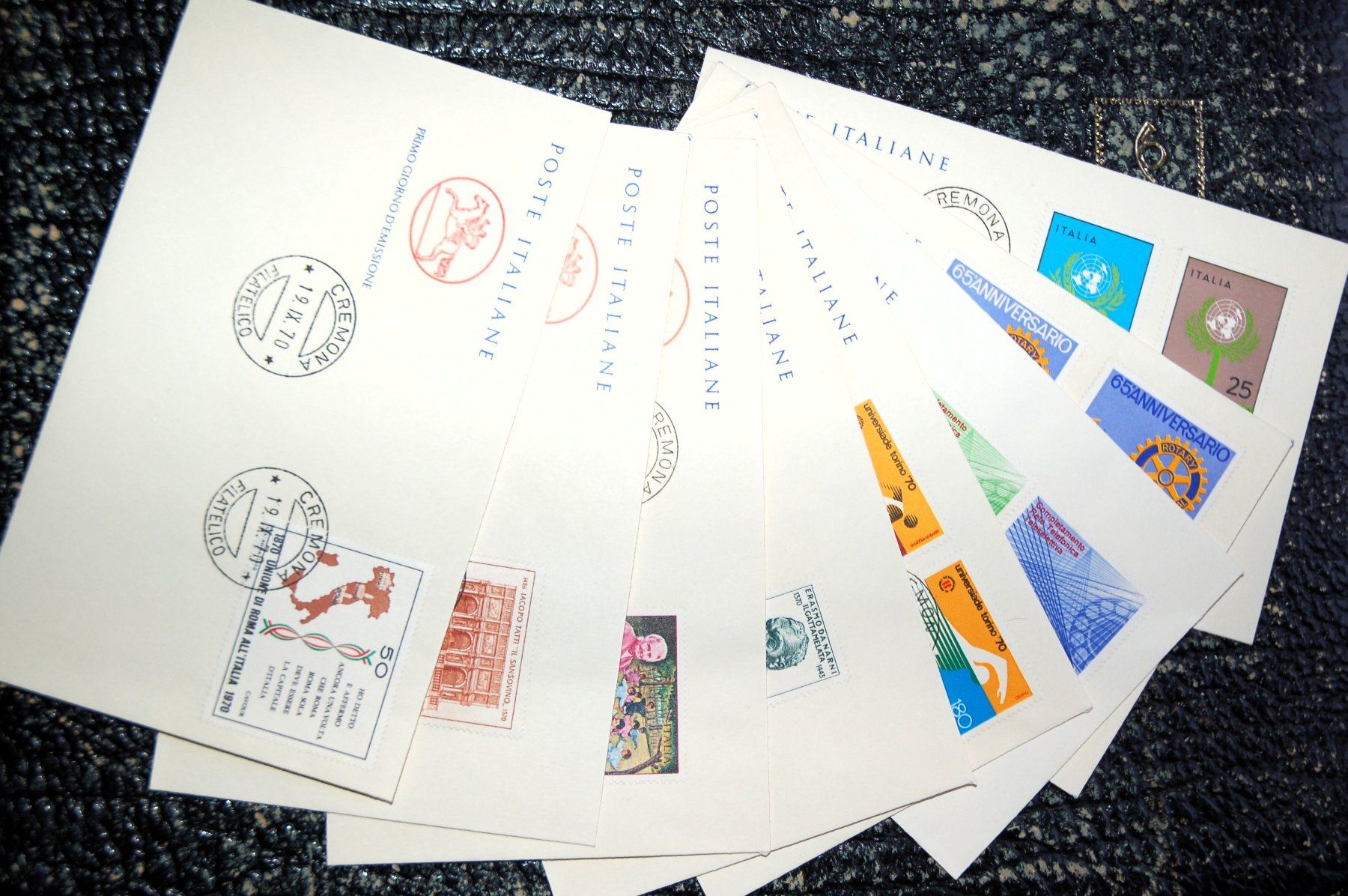 Alle Briefmarken: Italia - 30 FDC différentes – Gebraucht aus Gland von pas_wxw