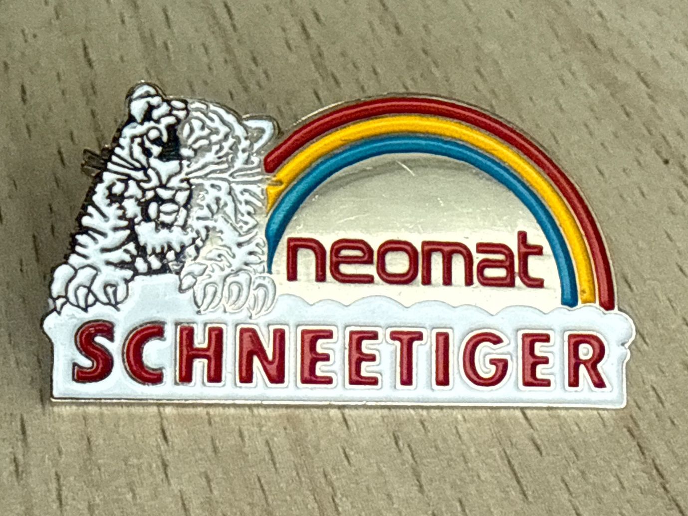 Placchette & Badge: Pin neomat Schneetiger – Usato da Glattbrugg venduto da Schweigmatt