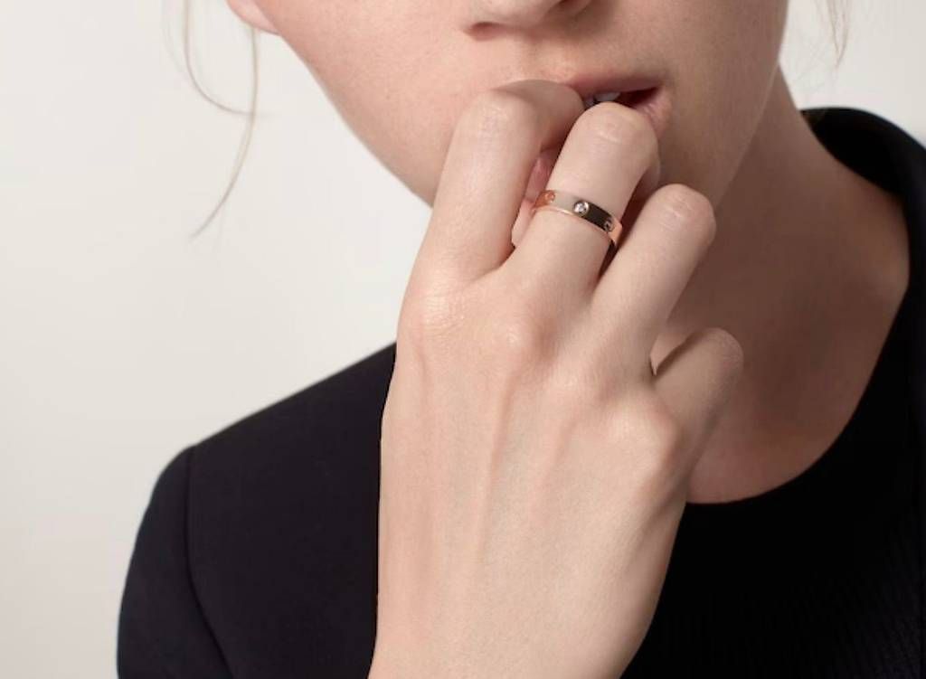 Bagues: Cartier Love Ring Roségold EU 53 – D'occasion à Zürich par seb_v9p7 2