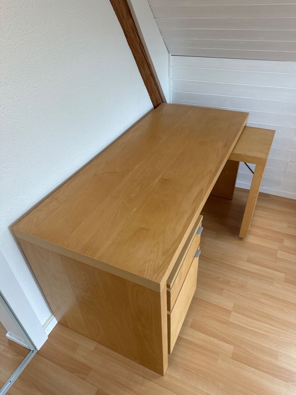 Ikea Scrivanie: Schreibtisch Holzfurnier mit Rollkorpus – Usato da Safnern venduto da Pe_ei 1