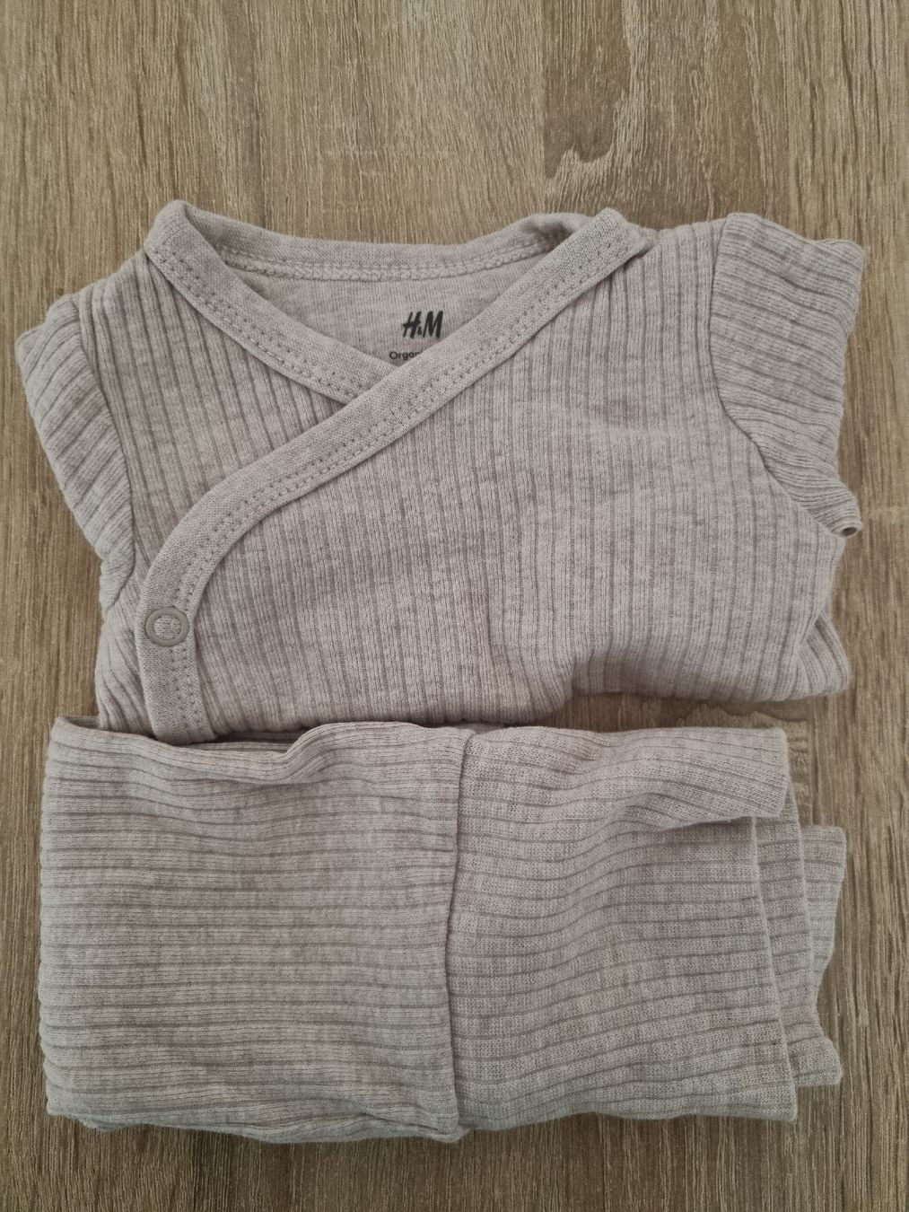 Lotti & Set di vestiti: 2er Set Bodys mit Mitwachsfunktion – Nuovo (secondo la descrizione) da Lengnau BE venduto da raki12 2