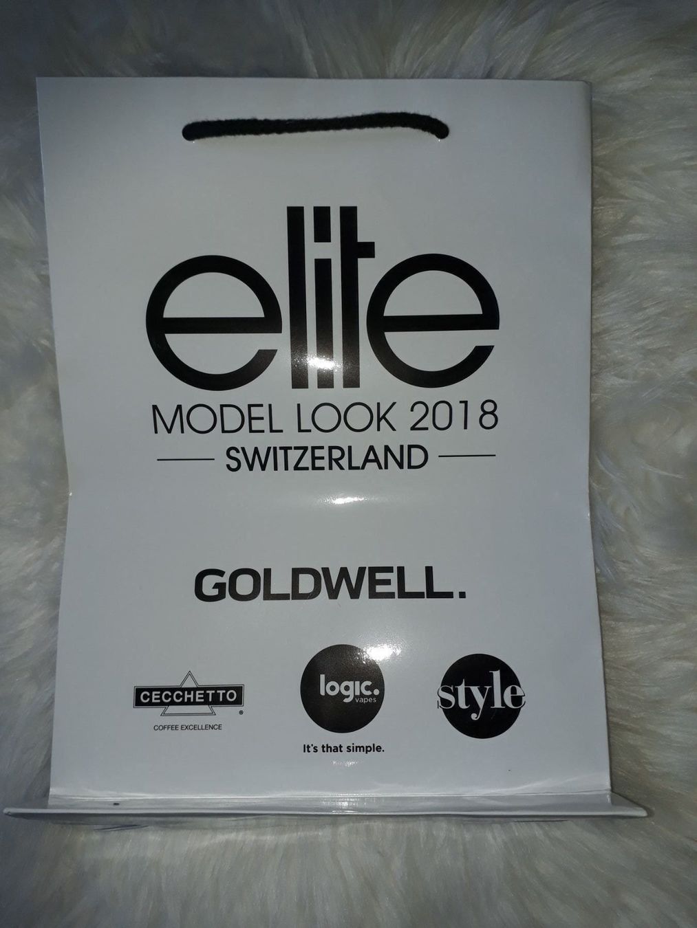 Borse da donna: Elite Model Look 2018 Papiertasche – Usato da Wettingen venduto da Sk8ertomda