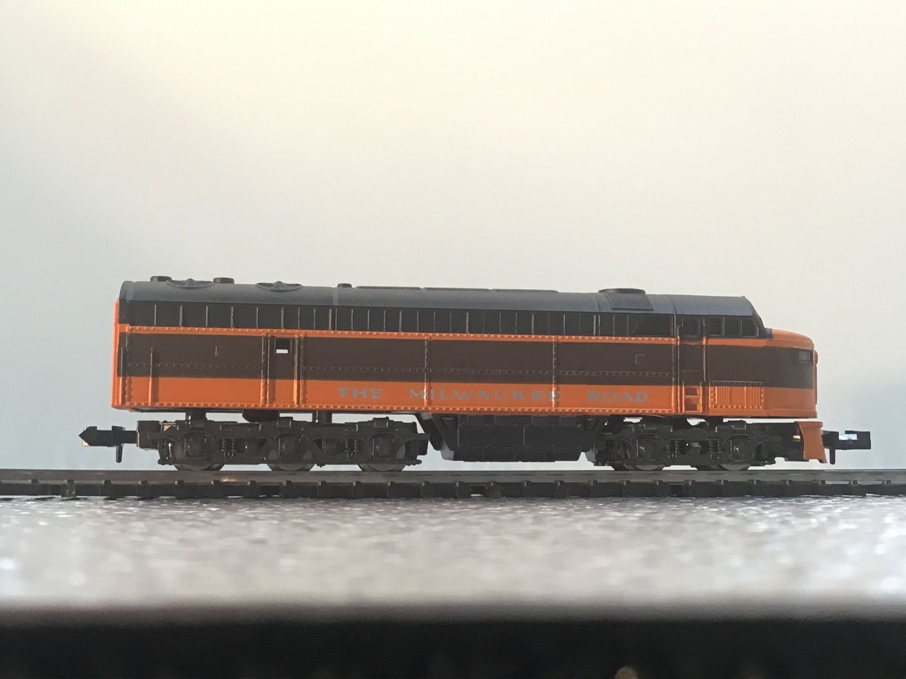 Modelleisenbahnen: ATLAS 2123 SPUR N – Gebraucht aus Männedorf von Modelle-aller-Art 3