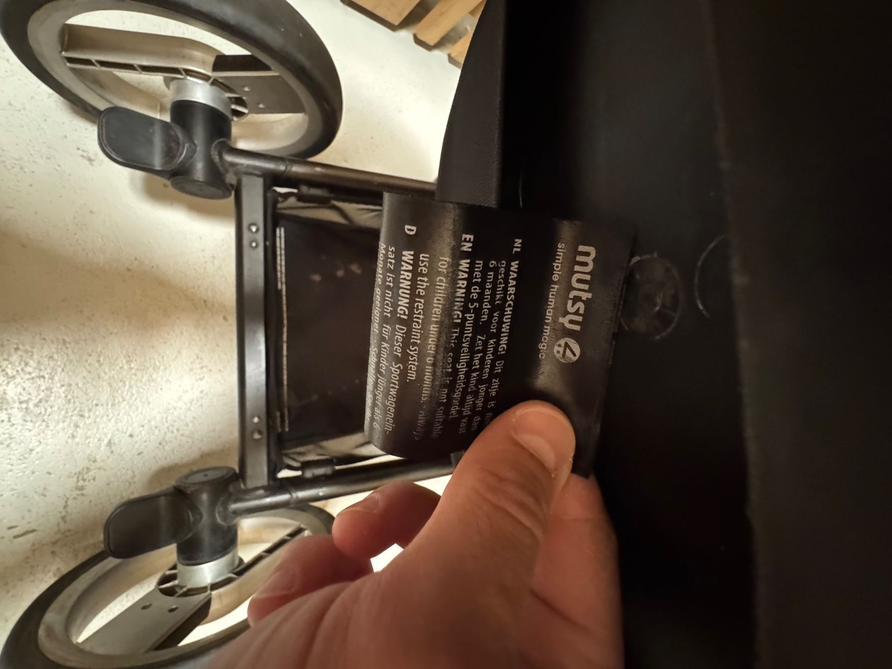 Mutsy Carrozzine: Kinderwagen MUTSU zu verkaufen – Usato da Rickenbach SO venduto da ori_t725 2