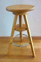 Verstellbarer Hocker aus Holz Mid-Century, Industriestil