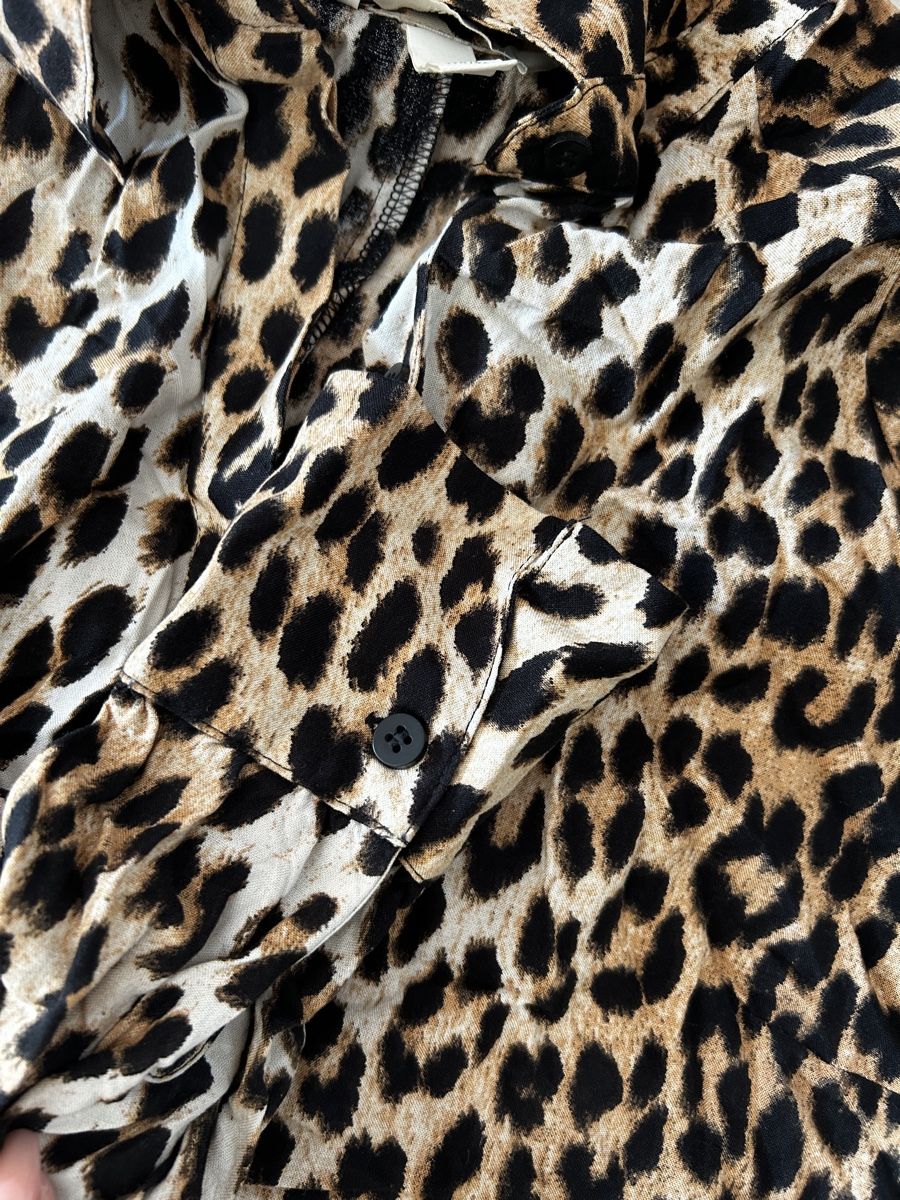 H&M Vestiti: H&M Kleid im Leopardenmuster, Grösse M – Usato da Obfelden venduto da JackyRot 4