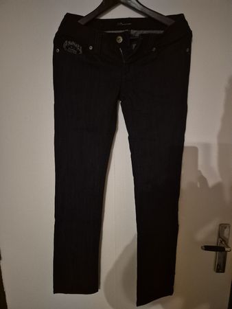 Schwarze Damen Jeans Gr. 36, neu, trendig!