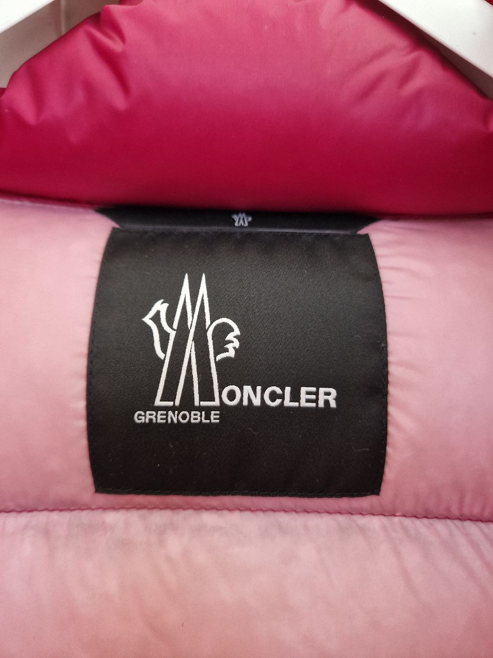 Moncler Jacken: Doudoune Moncler Grenoble "Armotech" – Gebraucht aus Yverdon-les-Bains von Ed9lude 2