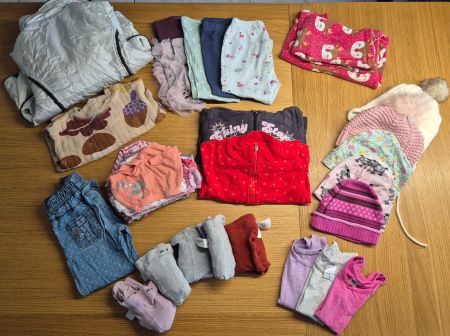 Mädchen Kleider Paket 1, 38 Teile, Winter, Grösse 92