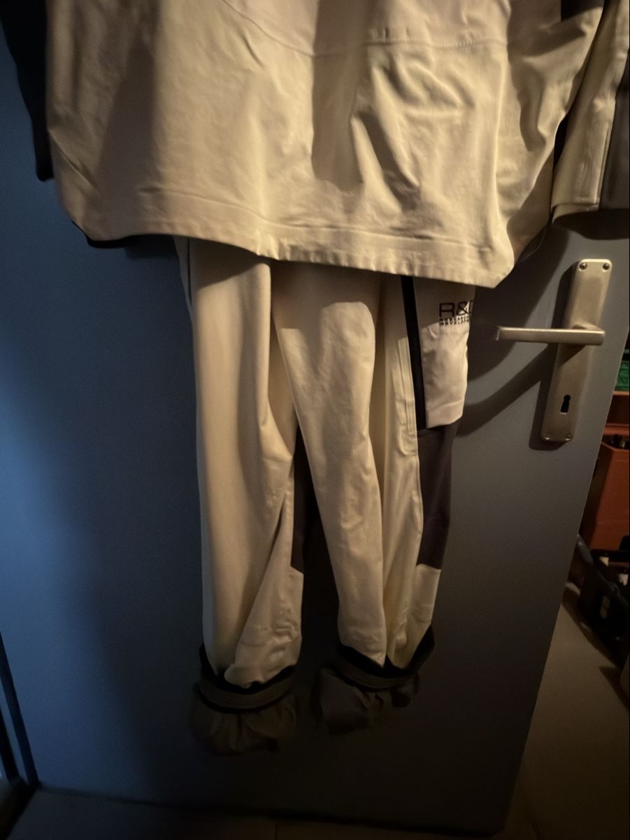 Peak Performance Completi & Tailleur: Peak Performance Vertical Goretex Skianzug M – Usato da Appenzell venduto da samirakeller 5