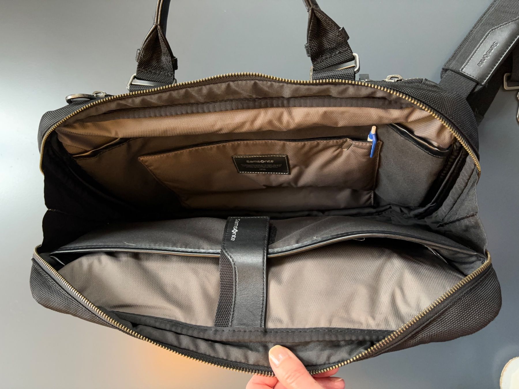 Samsonite Koffer & Taschen: Samsonite Notebook Tasche – Gebraucht aus Zofingen von  2