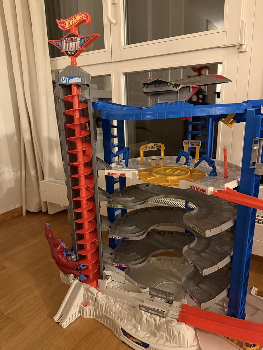Hot Wheels Giocattoli: Hot Wheels Garage – Usato da Niederwangen BE venduto da KBL85 2