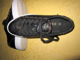 Damenschuhe Marke Guess, wenig getragen