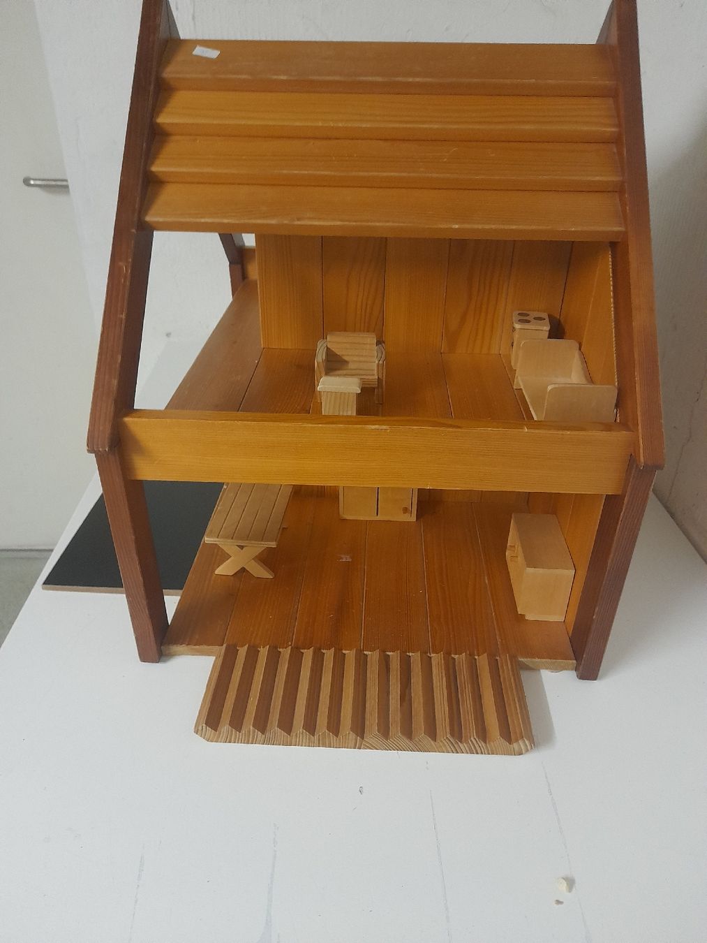 Case e mobili per bambole: puppenhaus aus holz – Usato da Glattbrugg venduto da B_B 4