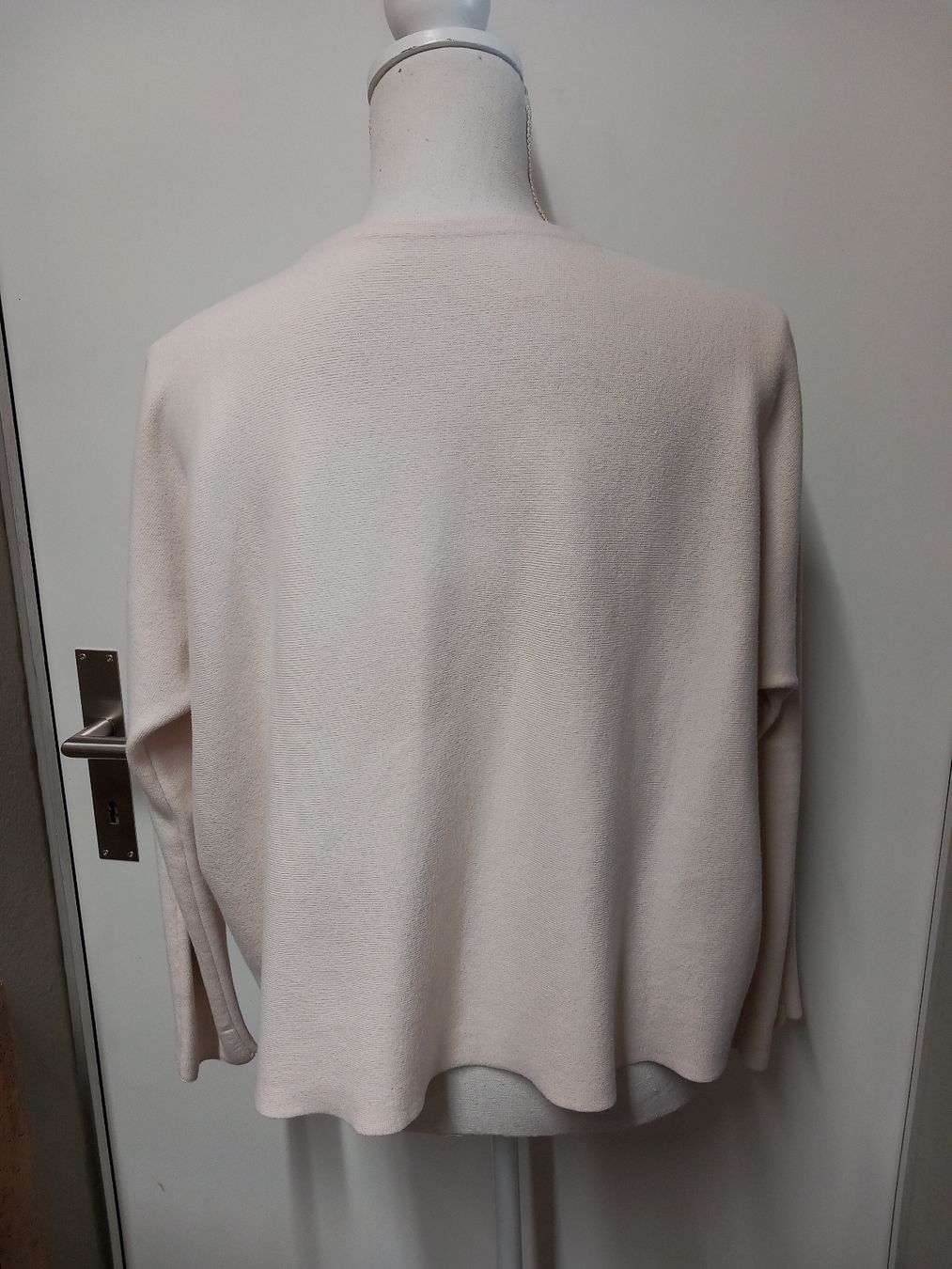 Maje Maglioni & Felpe: MAJE Viskose Pullover Gr.S oversize, beige, top Zustand! – Usato da Gwatt (Thun) venduto da umwelt-brocki 1