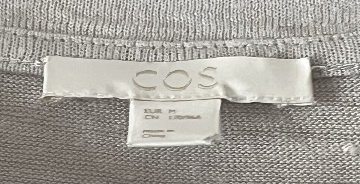 Cos T-shirts: T-shirt en lin COS – D'occasion à Lausanne par micou47 2