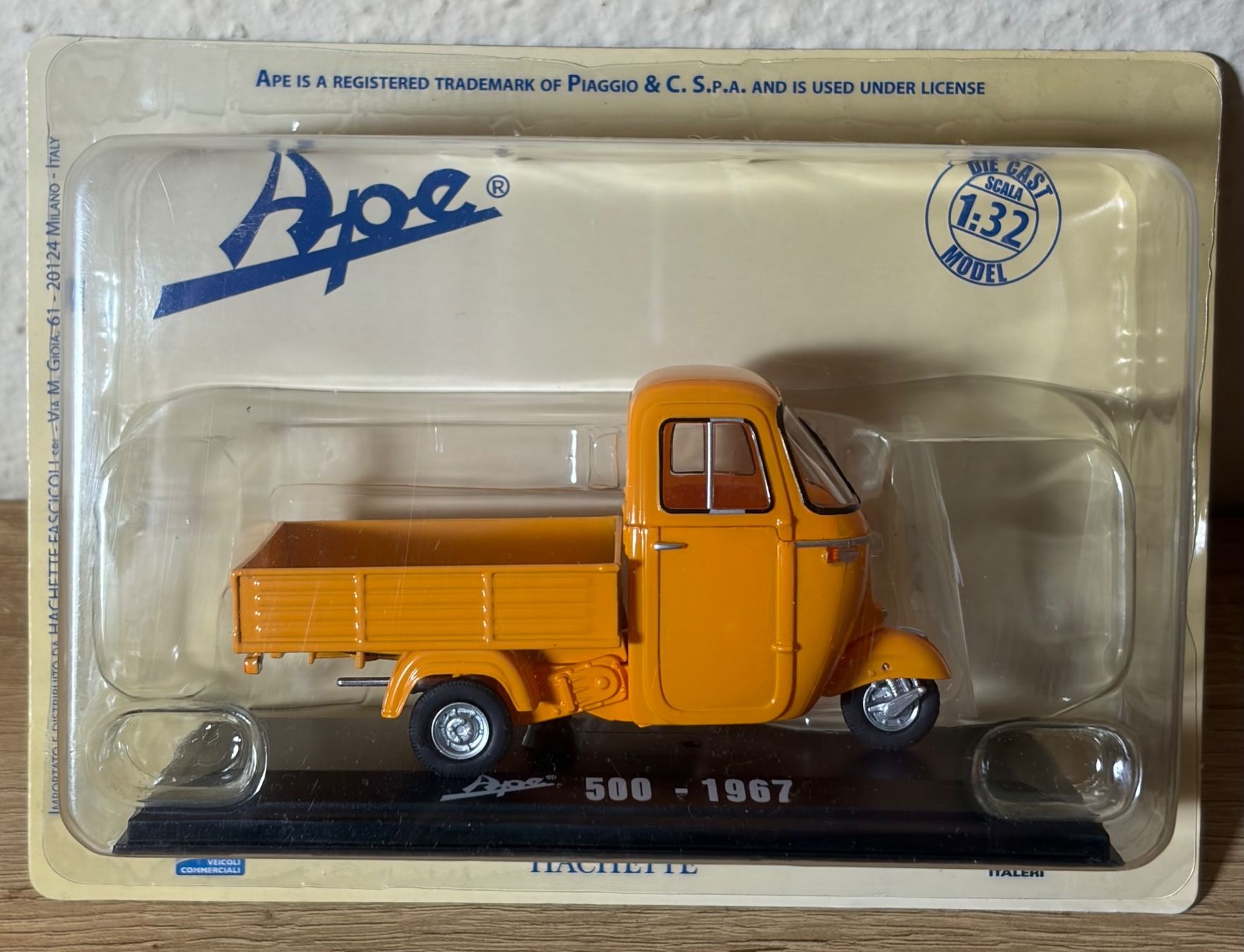 Kit di modellismo & Modellini statici: Piaggio Ape 500 1967 Hachette 1/32 – Nuovo e nell'imballaggio originale da Thusis venduto da chur_city