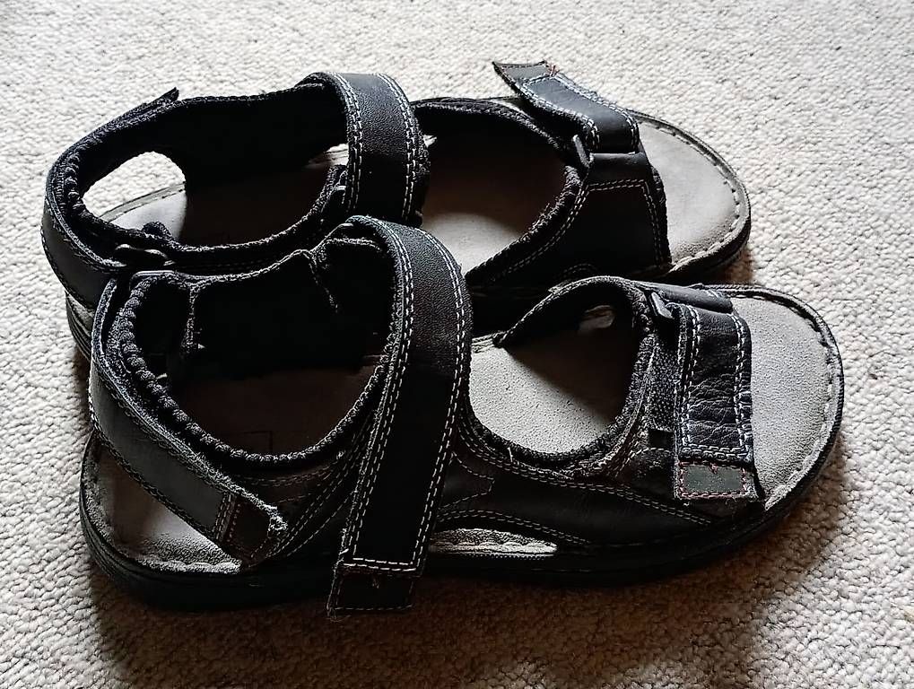 Scarpe da uomo: Sandalen Gr. 41 – Usato da melchtal venduto da strickerin