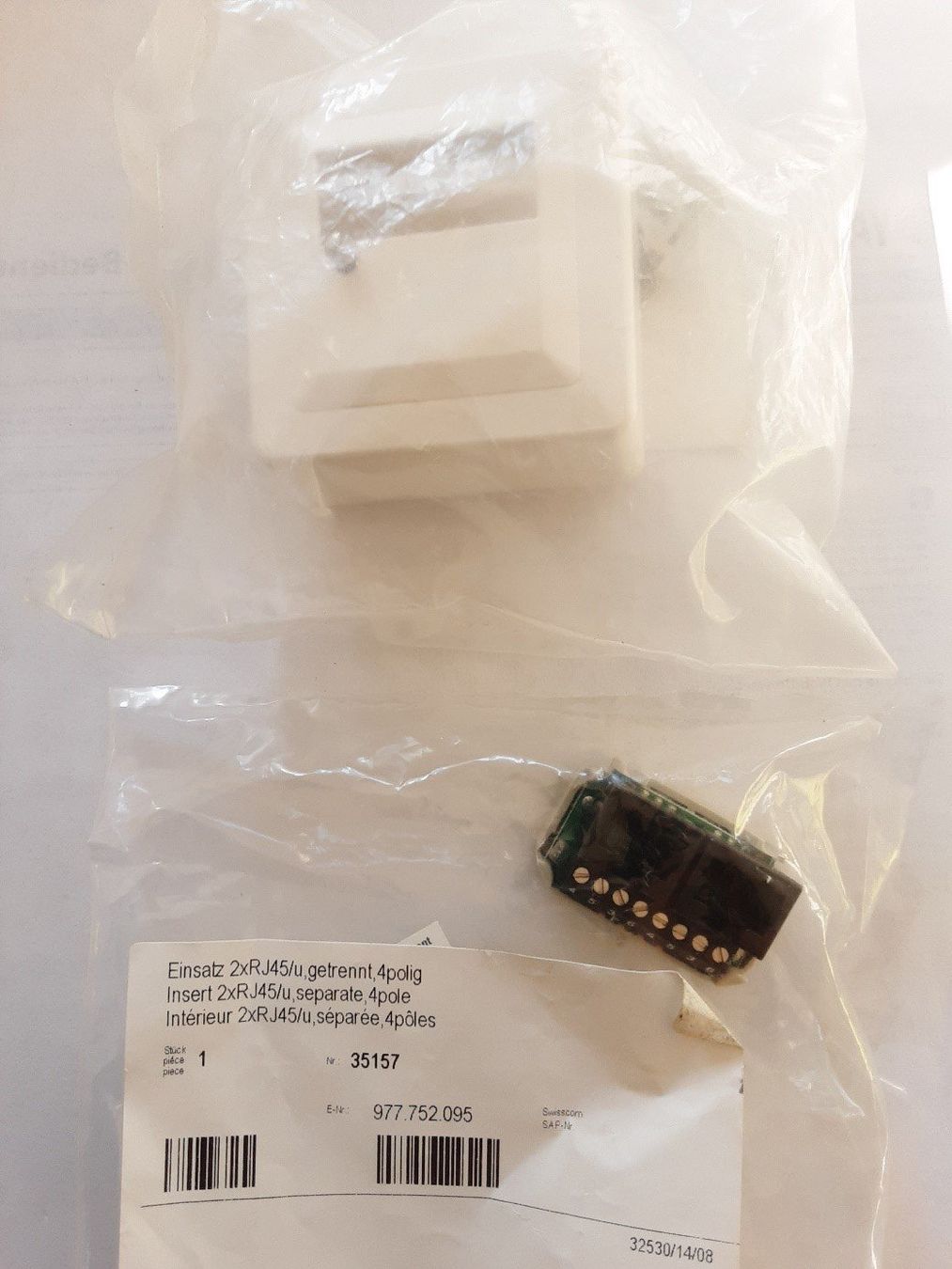 Spine: Steckdose AP mit RJ45 Doppeleinsatz getrennt – Nuovo (secondo la descrizione) da Hofstetten SO venduto da wer_52gh