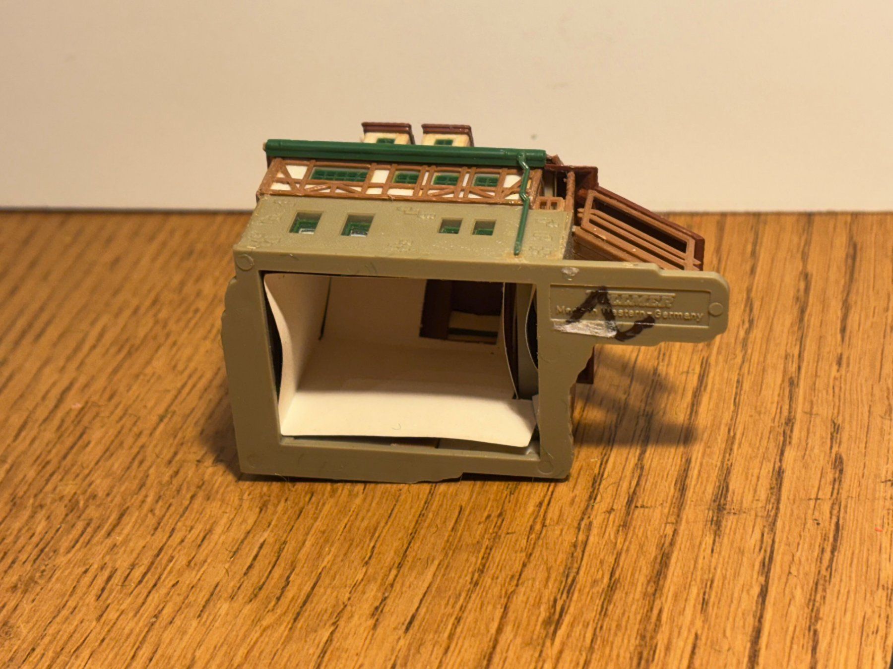Modelleisenbahnen: G0779: Handwerkerhaus (Spur Z) – Gebraucht aus Birsfelden von Birs_25 4